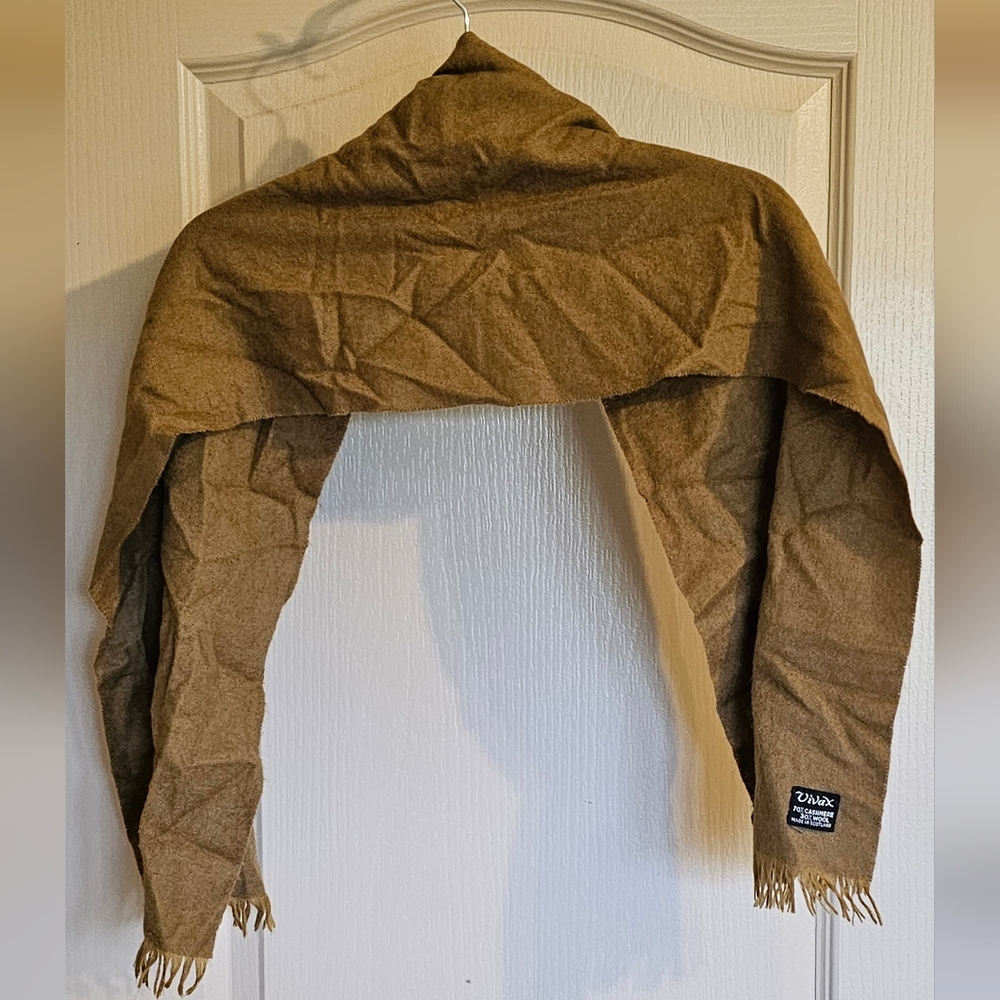 Viva X 70% Cashmere 30% Wool Tan Scarf Made In Scotland Sold By Eljos UVA - Picture 2 of 7